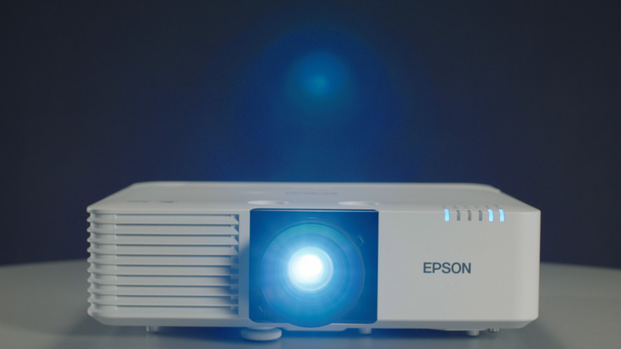 room-1_new-fixed-lens-projector-line-up_a12359_1