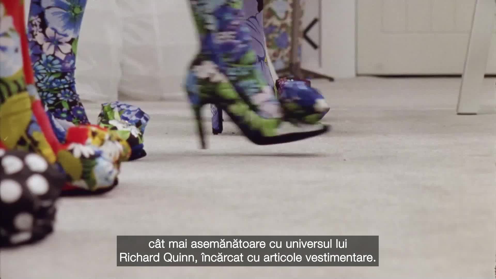 Un designer de modă alege imprimantele din seria SureColor F