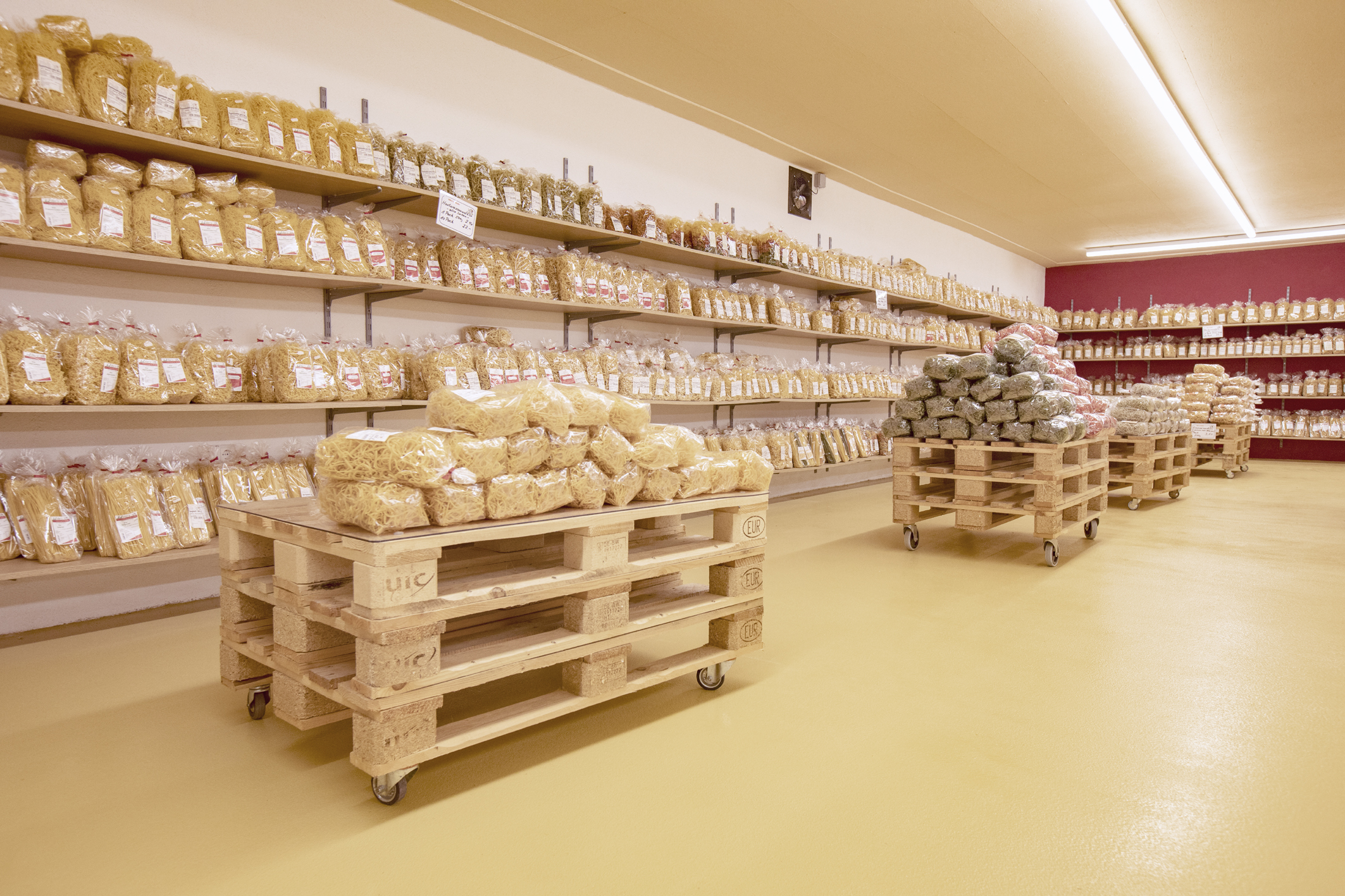 hiller-hofladen-ladenlokal-1-mid