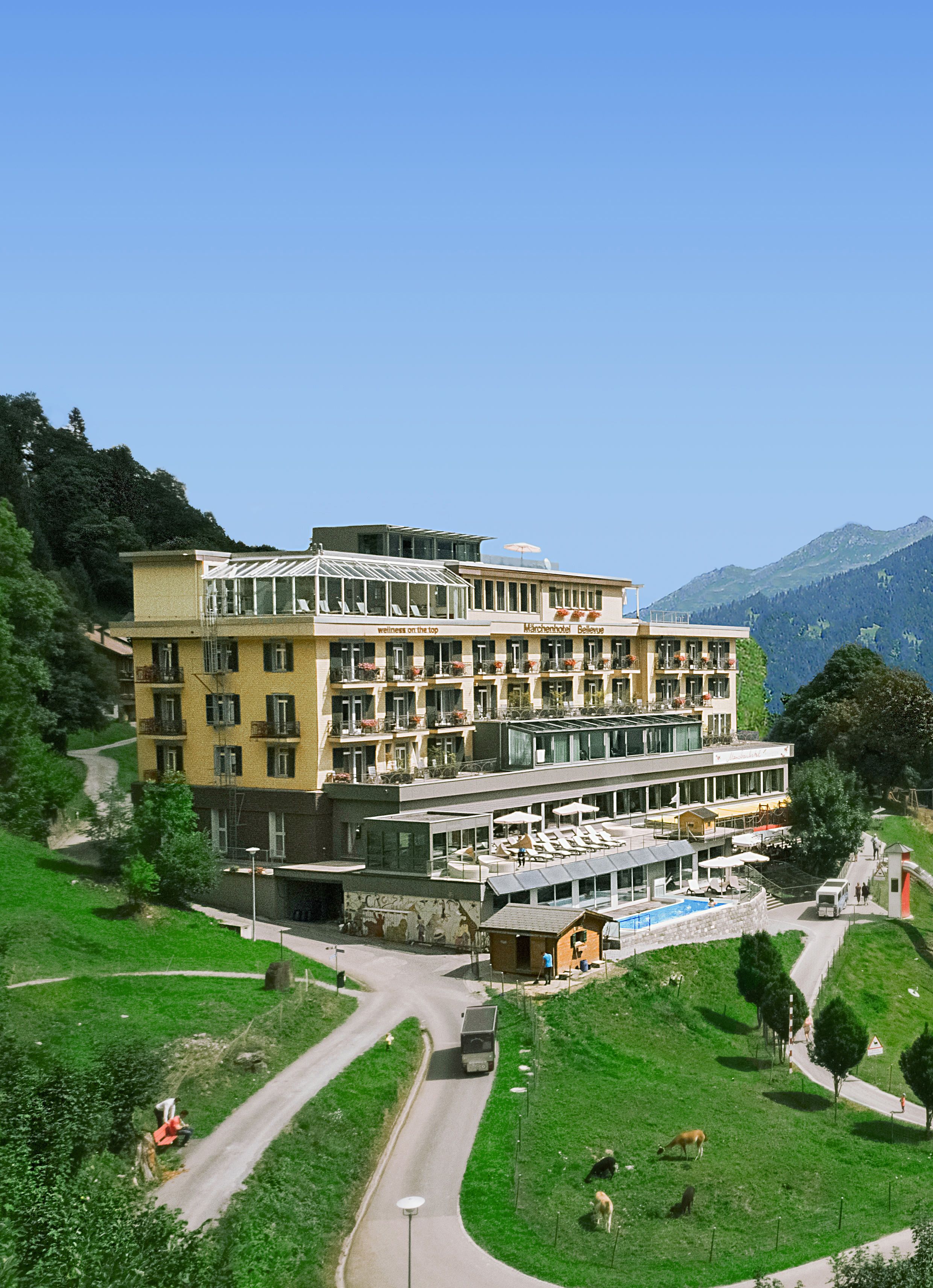 hotel-aussen-weitsicht-key